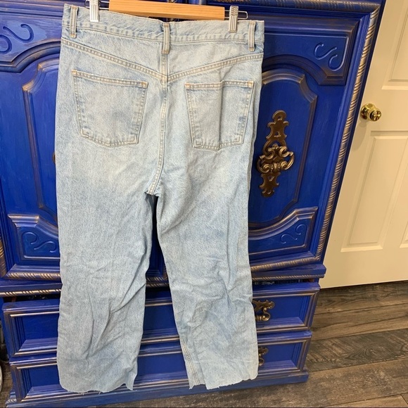 Zara Women High Waisted Straight Jeans Sz 10 - Picture 2 of 4